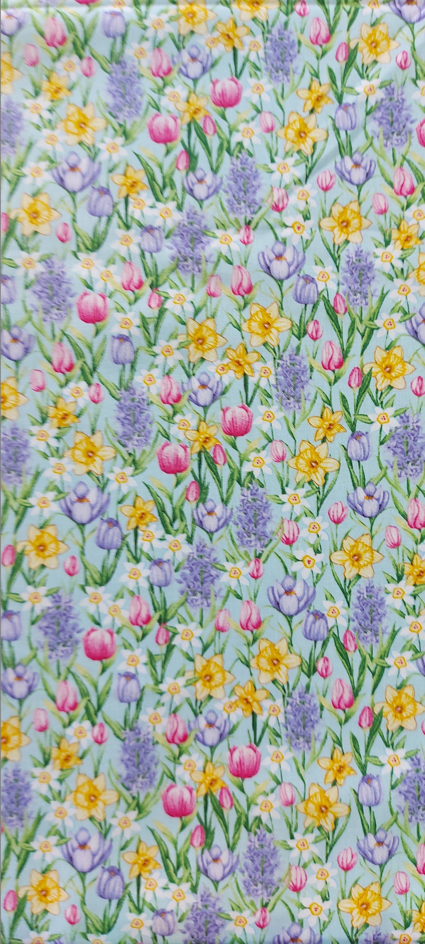 Hoppy Hunting Small Floral Pastel Blue