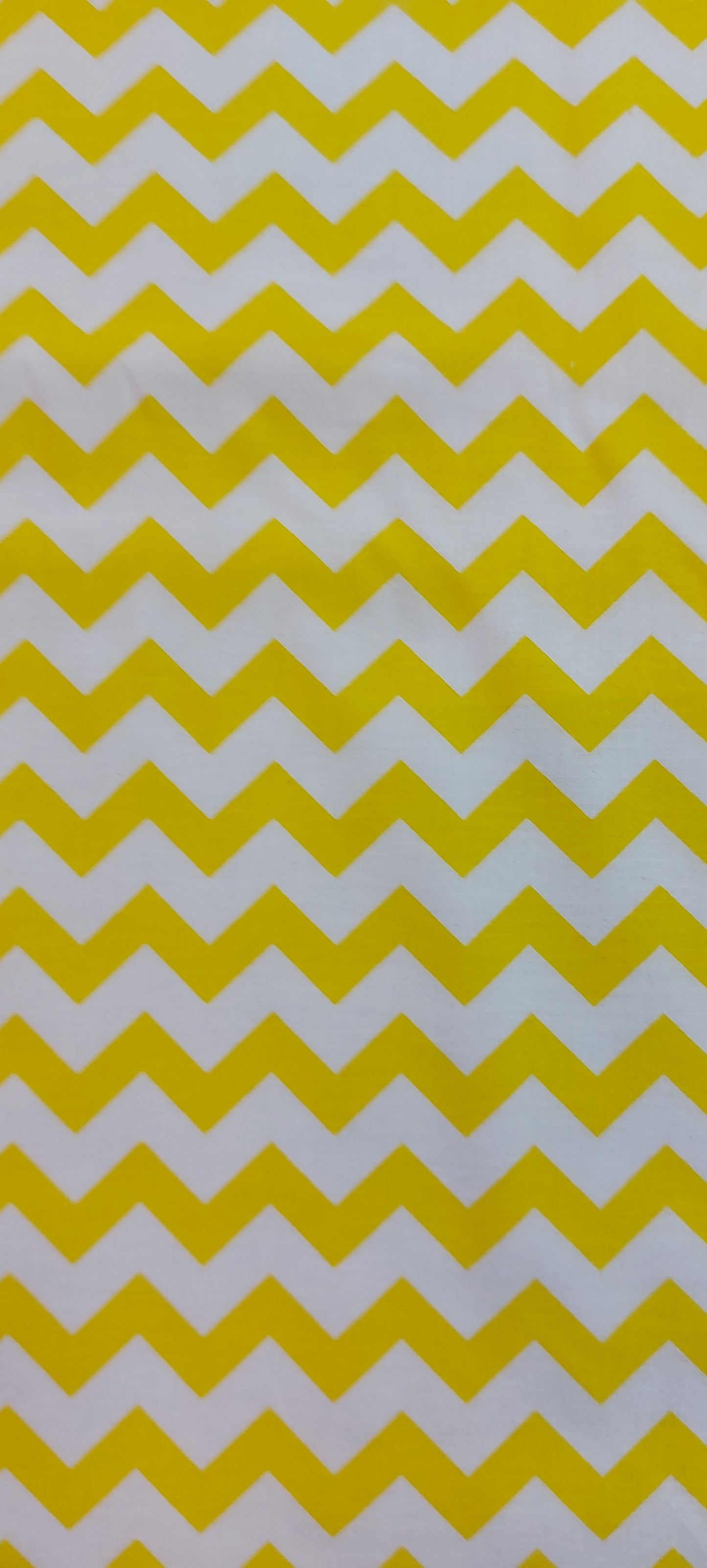 CHEVRON - YELLOW